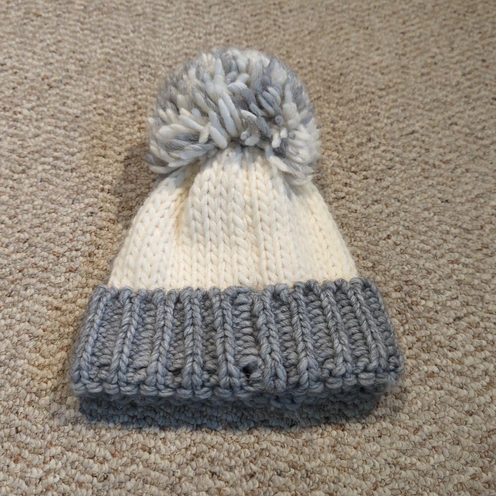 Gelso Bianco Winter Hat Beige Gray Wool Alpaca Blend Pom Pom Winter Snow